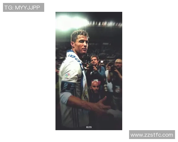 全球十大最帅足球球星排行 他们不仅踢球还拥有迷人外貌